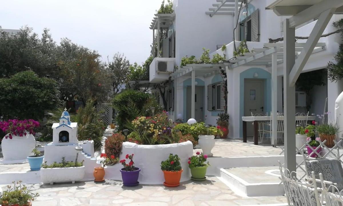 Vrohaki Studios & Rooms Piso Livadi Bagian luar foto
