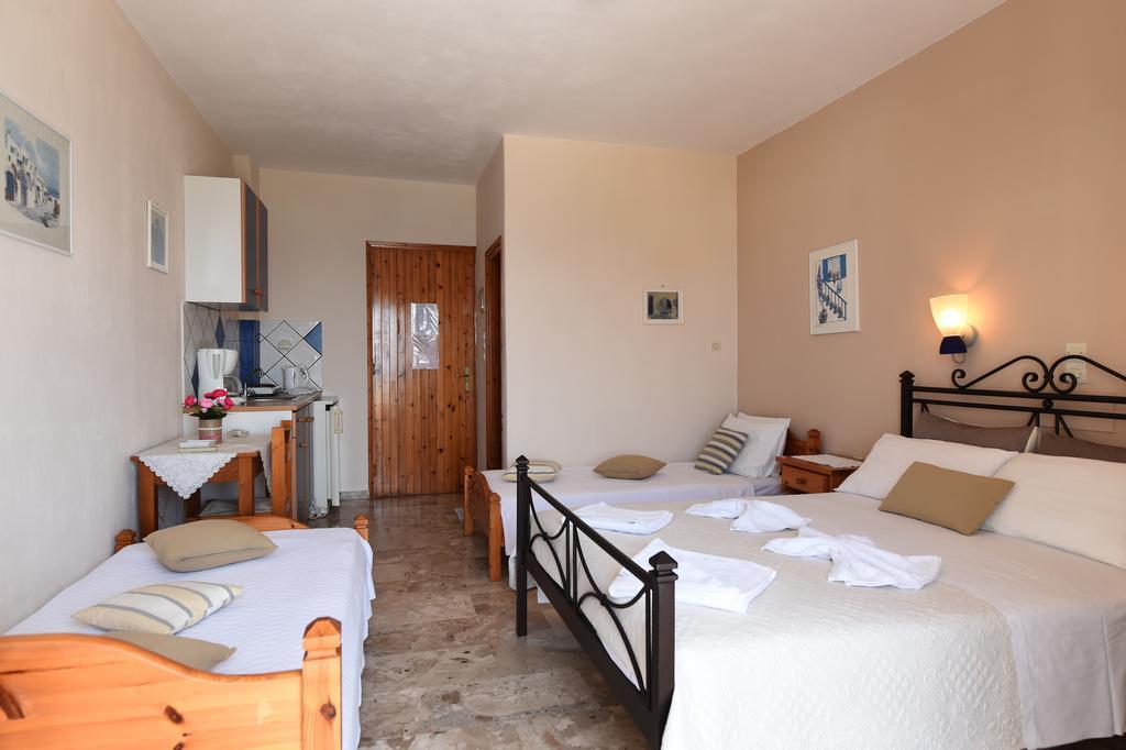 Vrohaki Studios & Rooms Piso Livadi Bagian luar foto