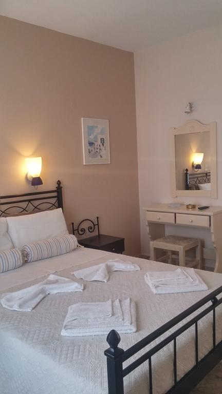 Vrohaki Studios & Rooms Piso Livadi Bagian luar foto