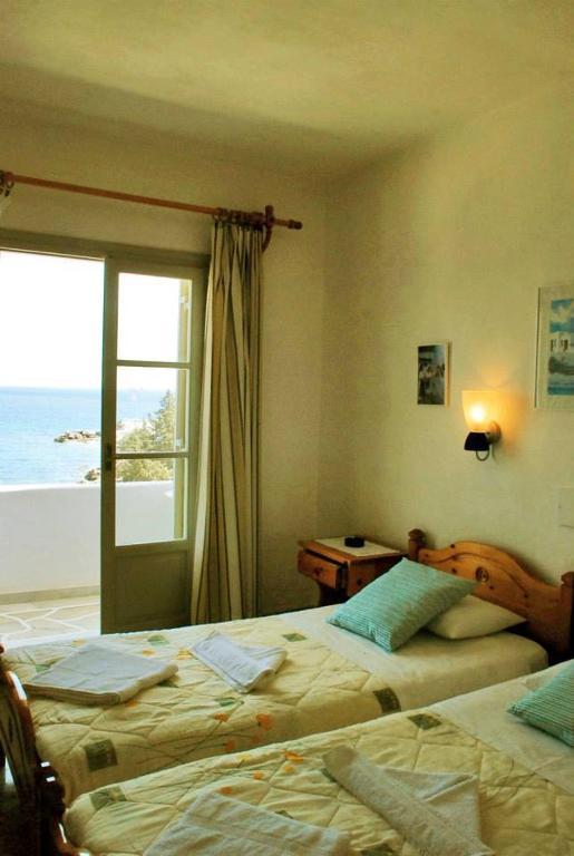 Vrohaki Studios & Rooms Piso Livadi Bagian luar foto