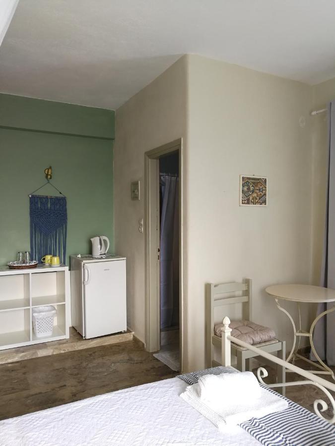 Vrohaki Studios & Rooms Piso Livadi Bagian luar foto